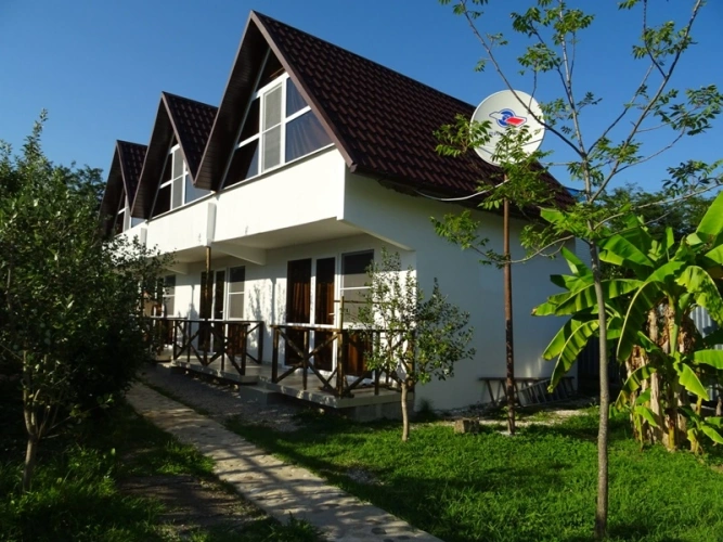 Family Cottage with balcony