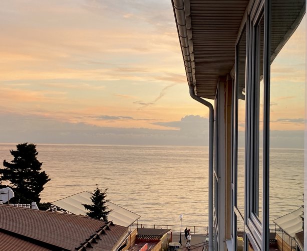 Студия с балконом и с частичным видом на море  - изображение 1