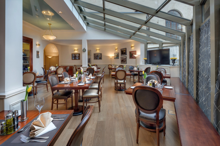 Boutique Seven Days Hotel