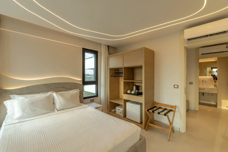 Standard Triple Family room with balcony and with city view