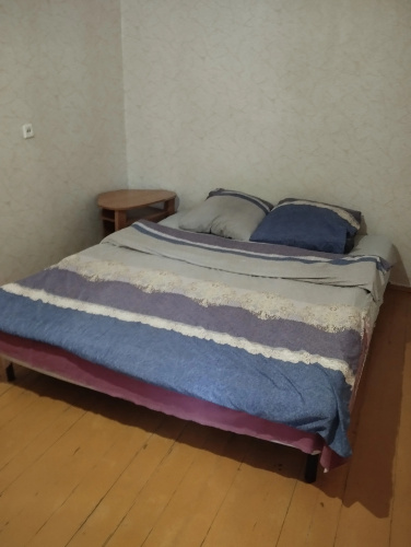 Na Ploshadi Pobedy Flat