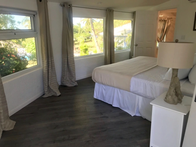 Deluxe Double room with pool view