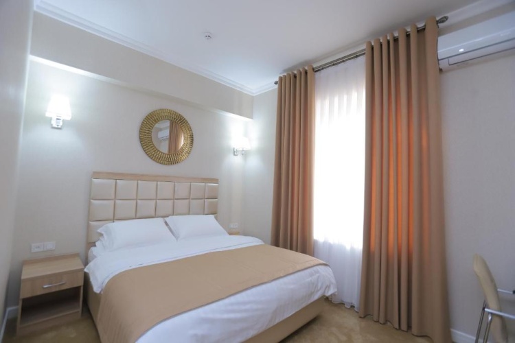 Standard Double room with city view