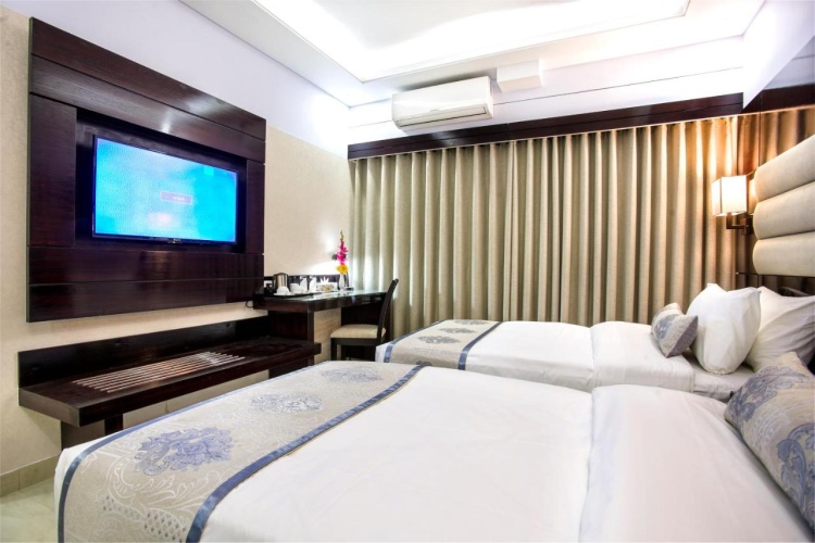 Superior Twin room with view