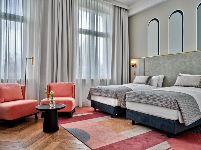 Standard Twin room
