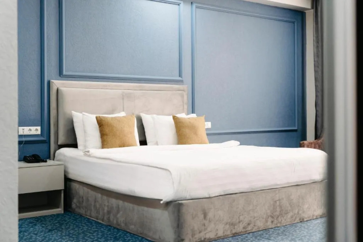 Standard Double room with view