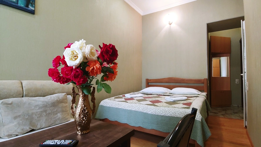 Standard Quadruple room with view