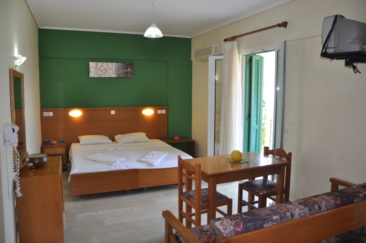 Family Studio with balcony and with view