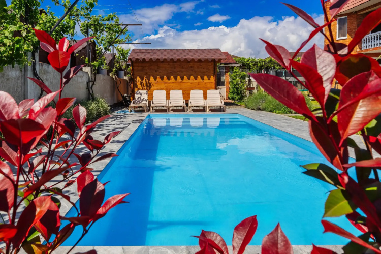 Yazon Hotel