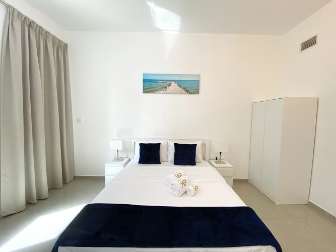 Panoramic Marina views 3BR Dubai Marina Apartments