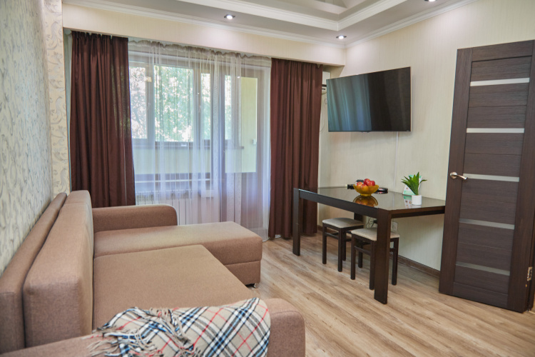 Vaz Vozle Aeroporta Flat