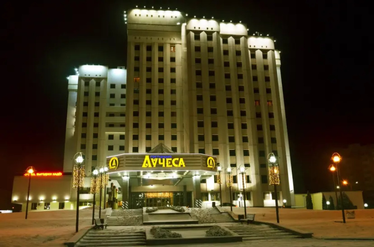 Hotel Luchesa Tgb
