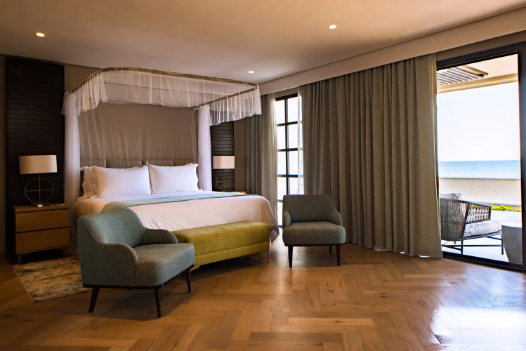 Sunbird Waterfront Hotel
