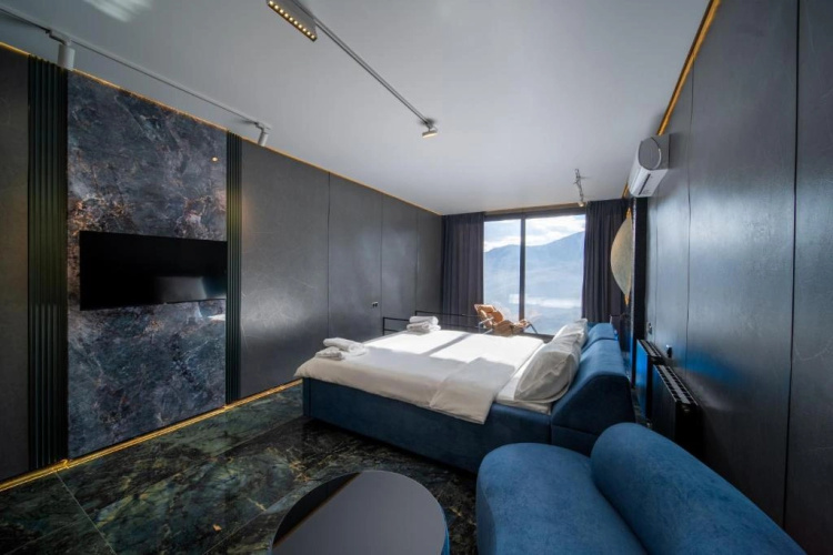 Lost In Clouds Resort