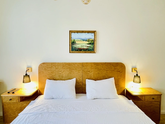 Deluxe Double room with city view