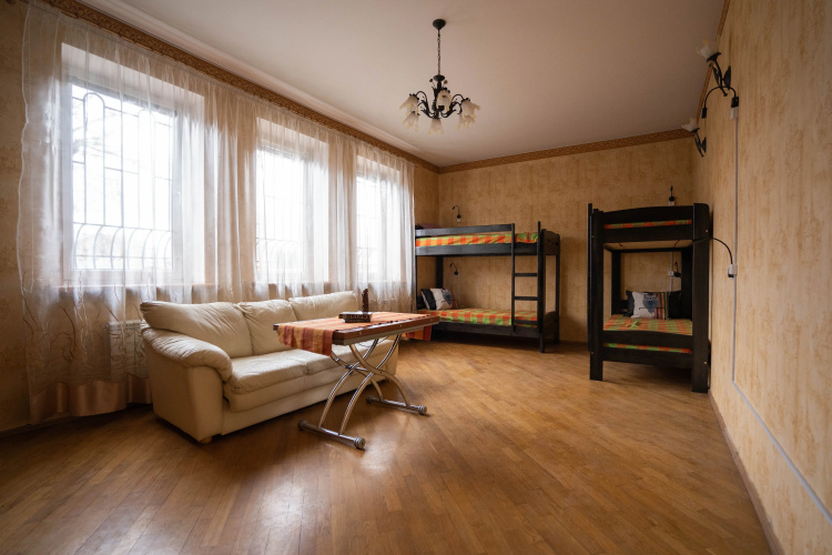 Rango Hostel
