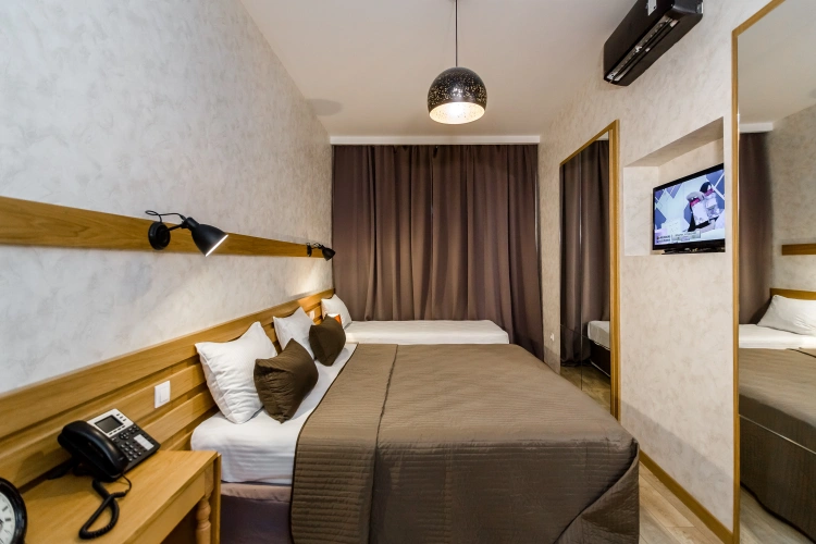 Superior Triple room with view