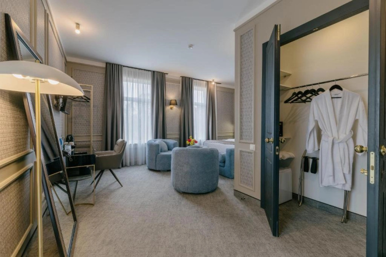 King Gorgasali Hotel
