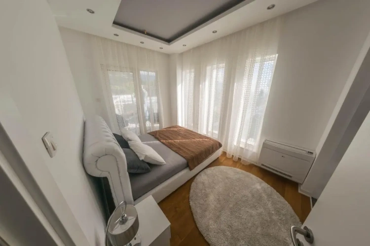 2 Bedrooms Apartment with balcony and with view