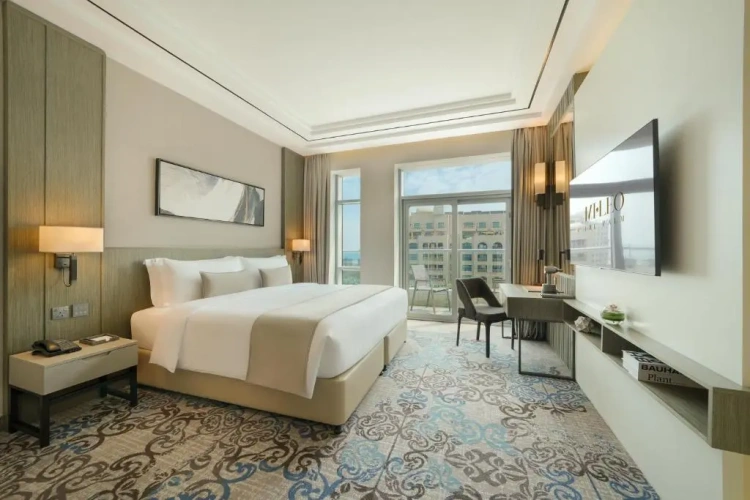 Deluxe Double room with city view
