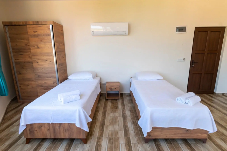 Ada Arasi Hotel