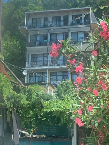 Standard Quadruple room with balcony and with city view