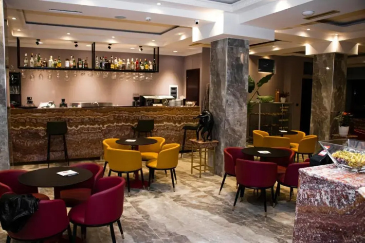 Elysee Hotel