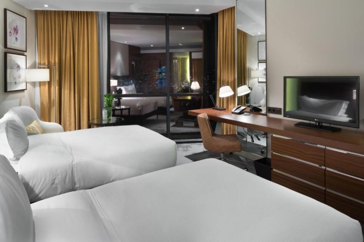 Standard Quadruple room with view
