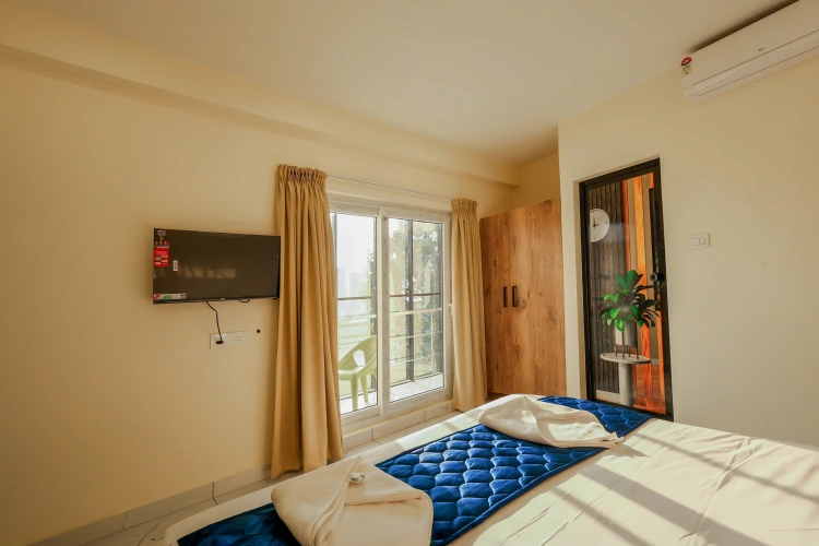 Deluxe Triple room with balcony