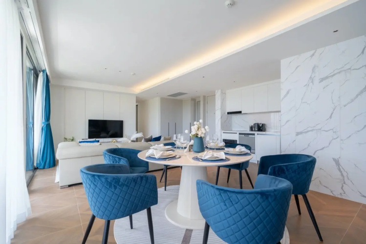 The Sunshine 3br Apartments