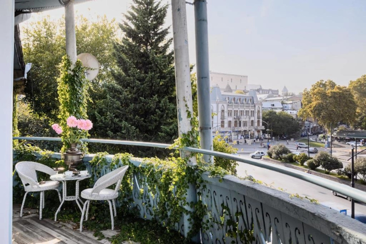Blue Balcony Hotel