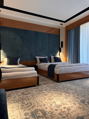 Comfort Triple Family room with balcony and with city view