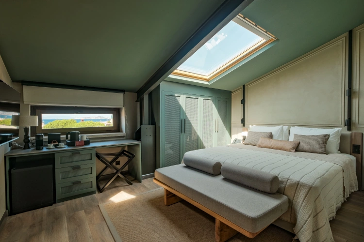 Deluxe Loft Suite