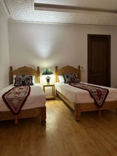Standard Twin room with balcony