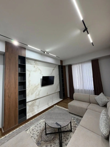 V Tsentre Flat