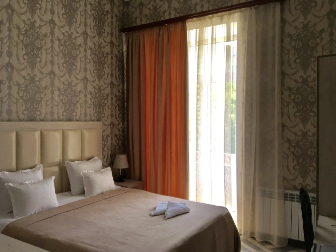 Standard Twin room with balcony