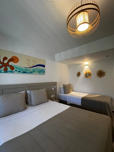 Standard Triple room with balcony