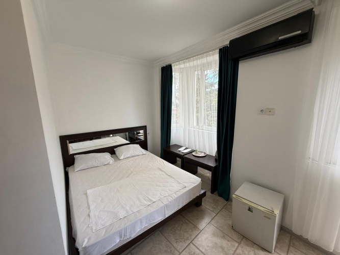 1 Bedroom Apartment with balcony and with mountain view