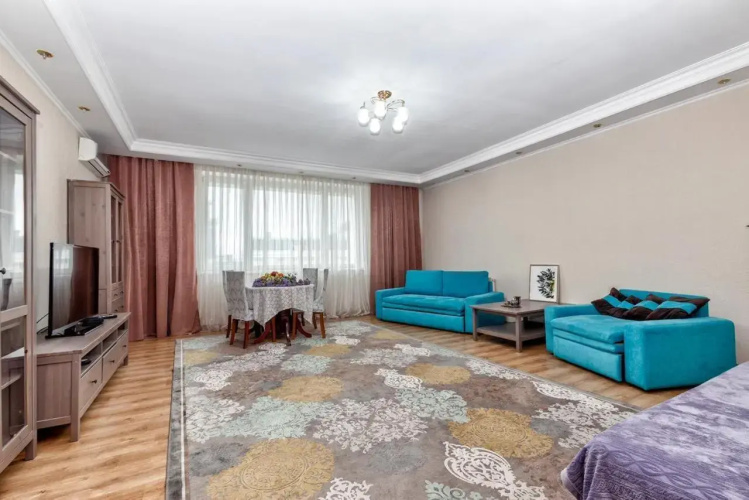 Na Ulitse Kunaeva 14 Flat