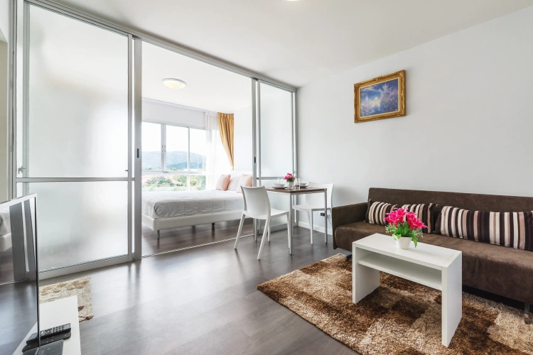 1 Bedroom Apartment with balcony