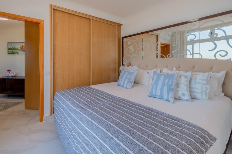 2 Bedrooms Deluxe Suite