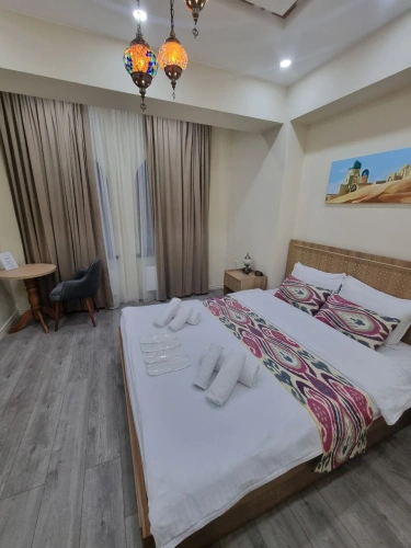 Standard Double room with city view