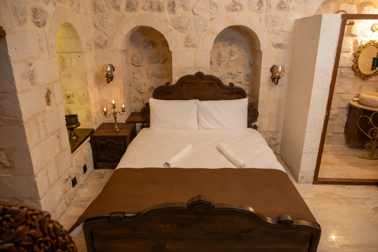 Deluxe Triple room with city view