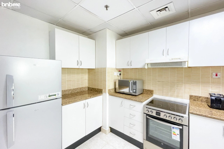 bnbmehomes | Luxury Living in JLT | Nr/ JBR beach-1409 Apartments - Image 8