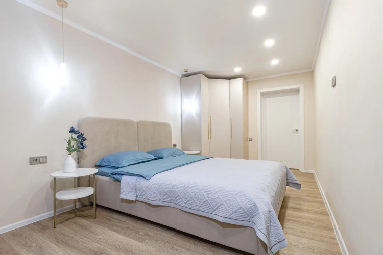 Dvukhkomnatnaya Sovremennym Remontom Flat