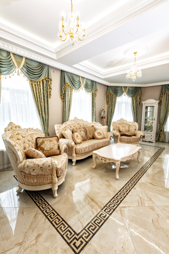 Executive Suite with balcony and with city view