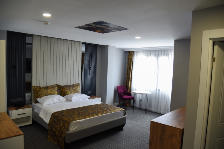 Deluxe Double room with partial sea view