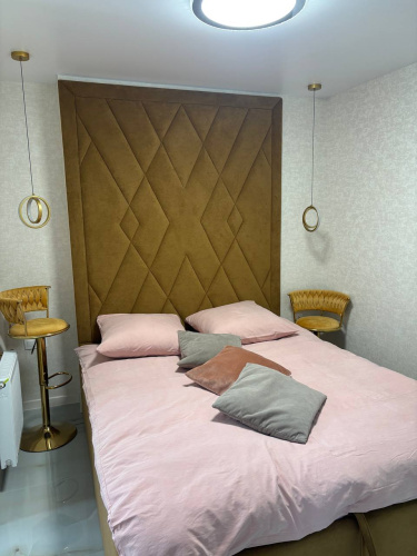 S Dizaynerskim Remontom V Tsentre Bresta Flat