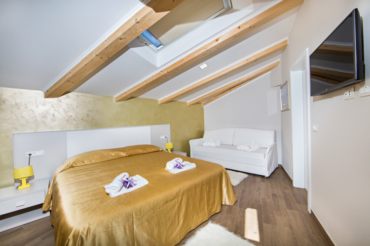 Standard Double room with view