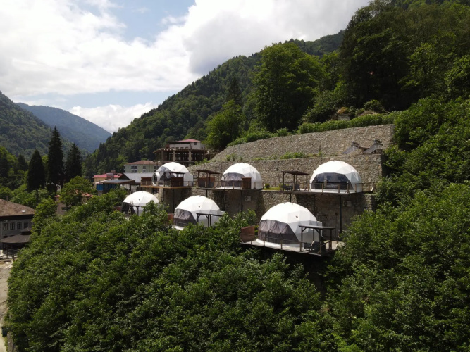 Kaledome orman evleri Glamping